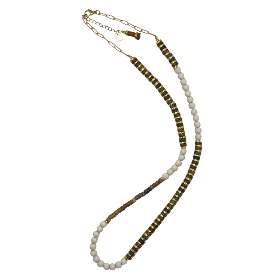 solene long necklace