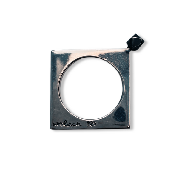 Anillo Rombo Metrico